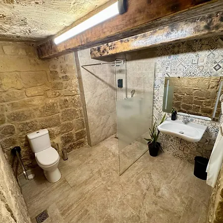 In Bb - Kappella Boutique - 1 * Zurrieq